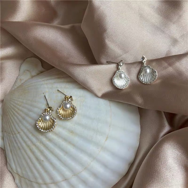 Dangling Sea Shell Studs