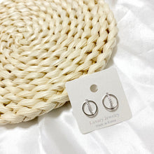 Load image into Gallery viewer, Premium Jona Classic Earring